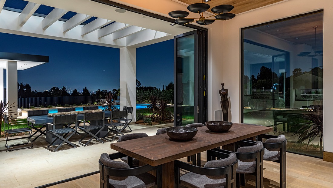 Series 3600-T Folding Door