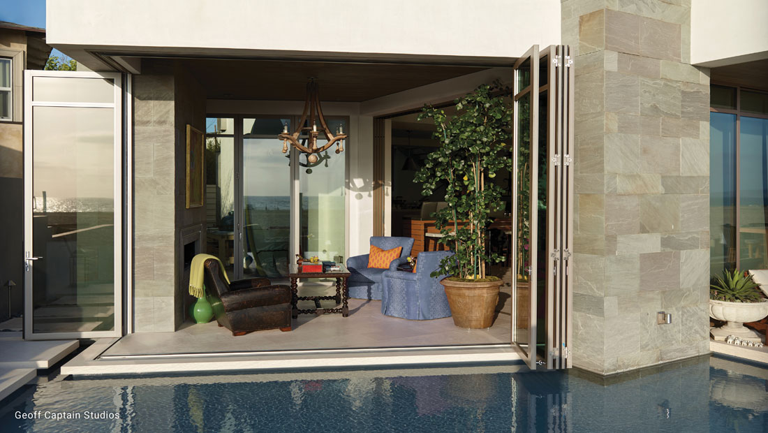 Series 3600-T Folding Door
